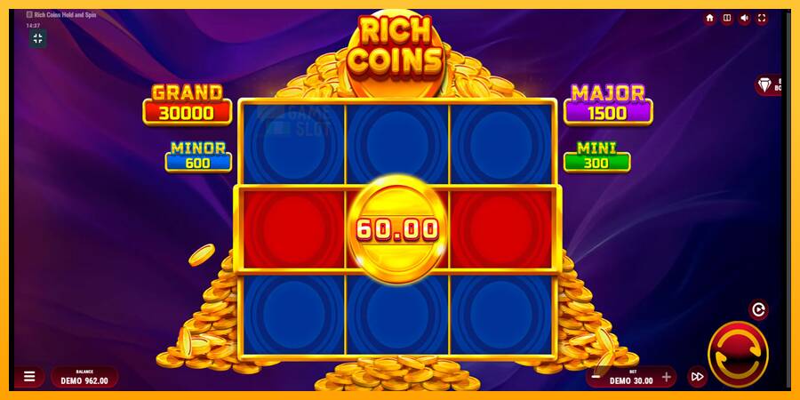 Rich Coins Hold and Spin automat për para të vërteta, foto 3