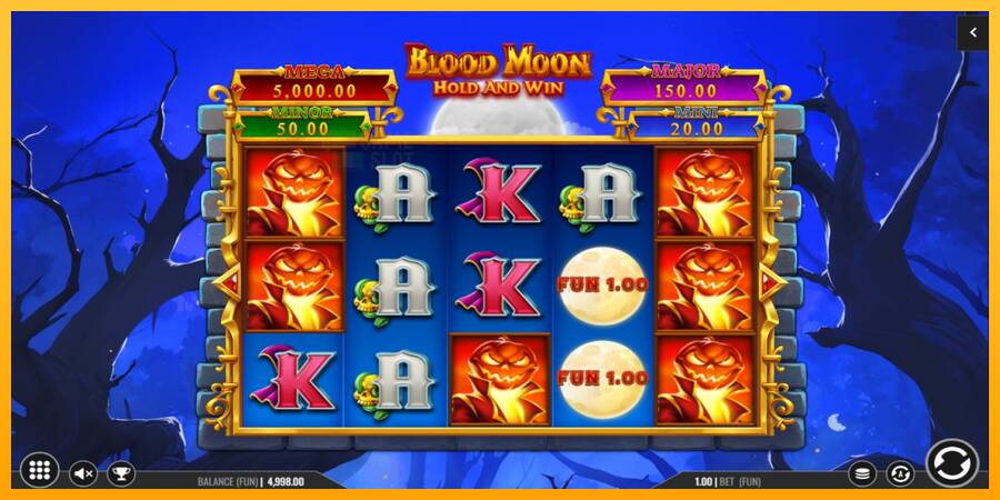 Blood Moon Hold and Win automat për para të vërteta, foto 2